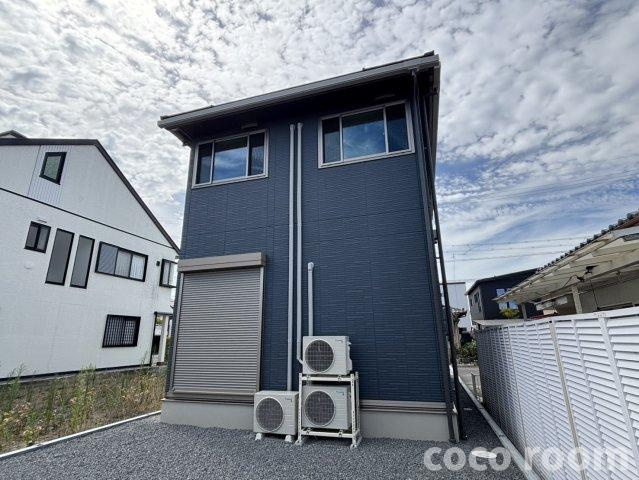 西小川戸建借家の駐車場