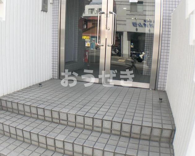 天王町ビーンズマンションのエントランス