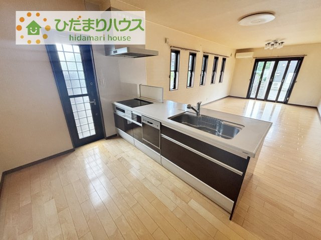【キッチン】 | 下妻市下妻乙　中古戸建 | 料理をしながらでも、ご家族との会話を楽しめる対面式キッチン♪