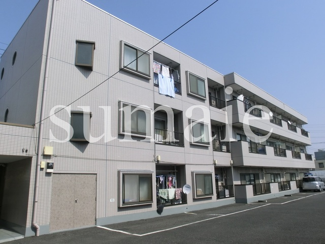 ラヴュー・デ・プラタンの外観|別アングルから見た外観です。