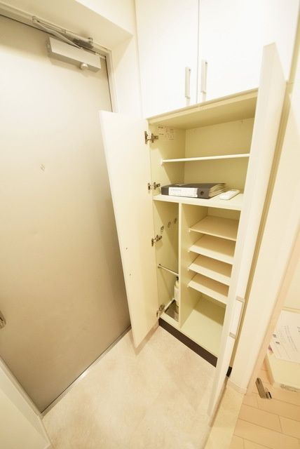 プラウドフラット仙川の玄関