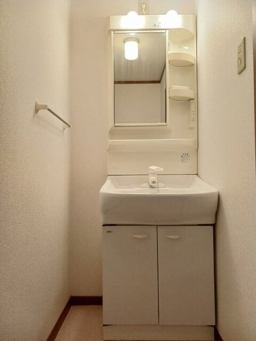 スウィート　オーシャンＤの洗面所|忙しい朝には欠かせない洗面所です