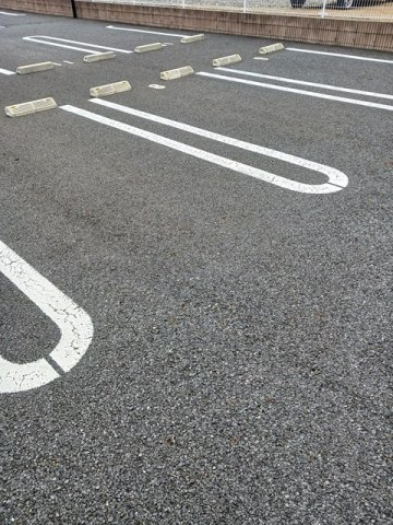 ベル　クレールの駐車場|車をお持ちの方に嬉しい駐車場付きの物件です