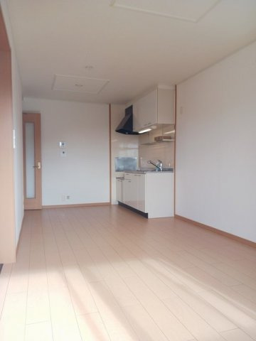 プレミールの居間・リビング|こちらの居間で趣味の時間をお楽しみください