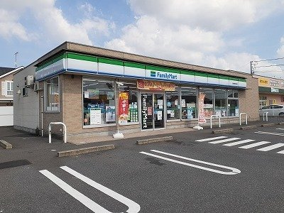 ミサキレジデンスの周辺|ファミリーマートまで800m
