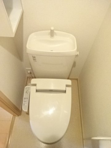 ラシュレⅡのトイレ|コンパクトで使いやすいトイレです