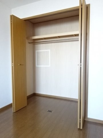 フォンテーヌ・パレスＢの収納|こまごまとしたものを収納できそうですね