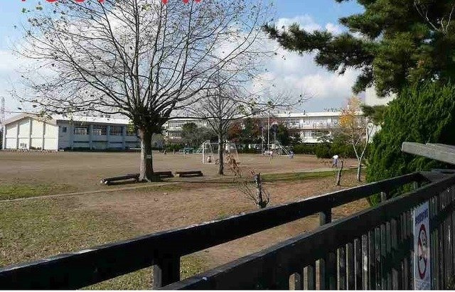 シャルムメゾンの周辺|軽野東小学校まで70m