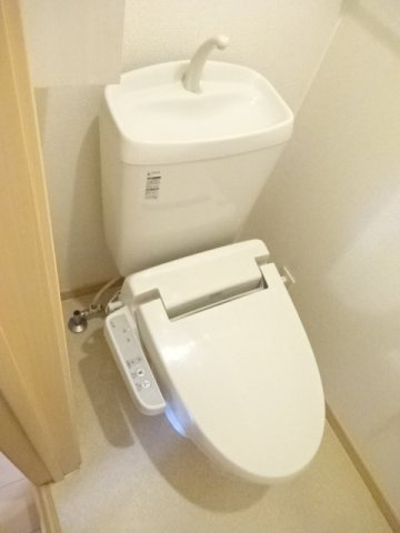 ベル・ソレイユⅢのトイレ|ゆったりとした空間のトイレです
