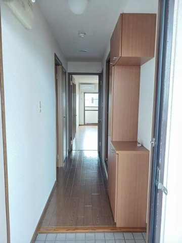 フォンテーヌ・パレスＡの玄関|落ち着いた玄関です