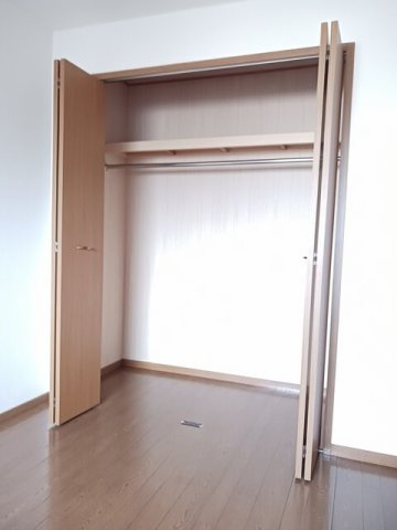 フォンテーヌ・パレスＡの収納|こまごまとしたものを収納できそうですね