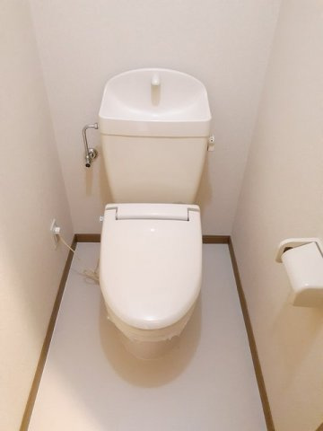 フォンテーヌ・パレスＢのトイレ|ゆったりとした空間のトイレです