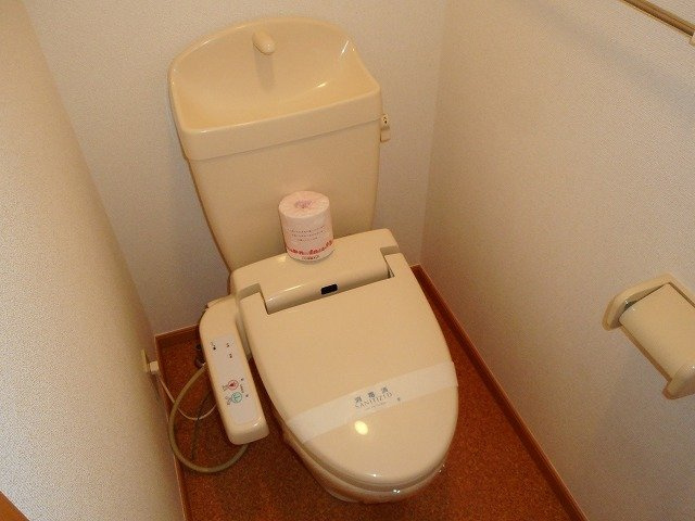 グラン　ヴェルジェＤのトイレ|コンパクトで使いやすいトイレです