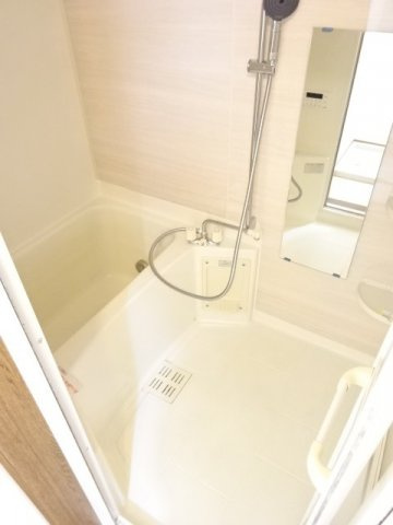 エスペランスⅠの浴室|きれいなお風呂です