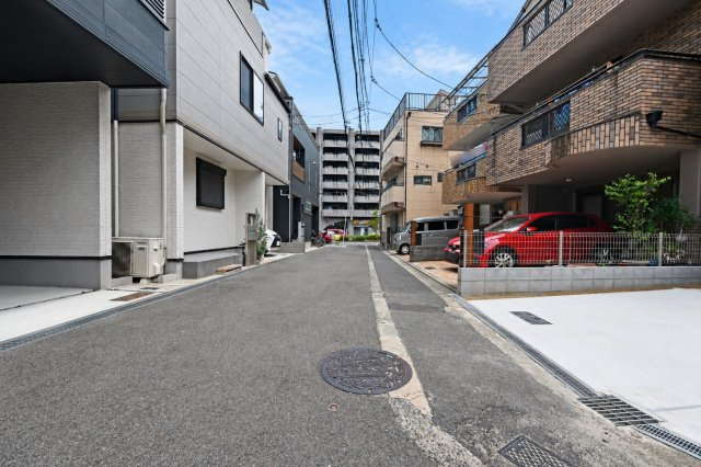 ハートフルタウン野中南1丁目新築一戸建て│3SLDK+並列駐車2台可の周辺|周辺にスーパー・コンビニがあり、生活施設が身近にそろった利便性の高い住環境です。