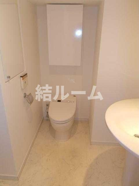 板橋区常盤台１丁目の賃貸マンションのトイレ