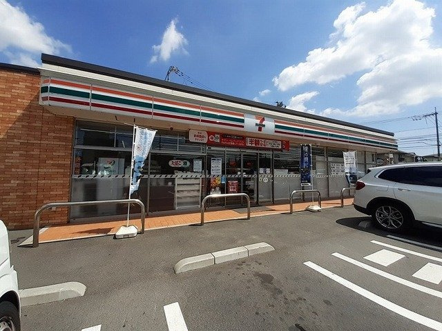 【周辺】 | ヒルズ・コート | セブンイレブンさんまで500m