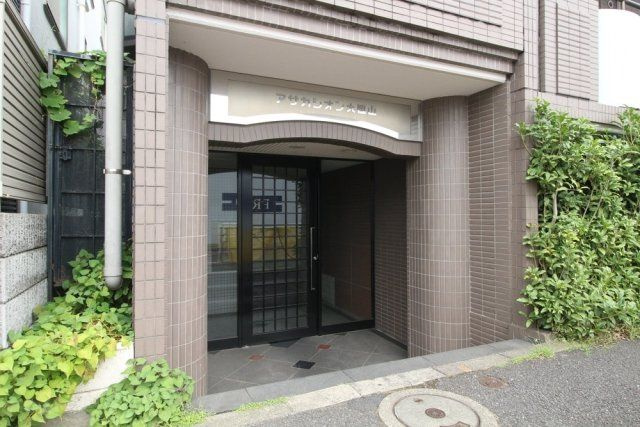 アサカシオン大岡山のエントランス