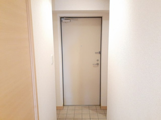 【玄関】 | シェーネ　ベル・ウッド | 参考写真（同物件別部屋）