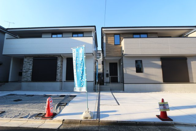 【KEIAI　Grace】 東大和市向原16期の外観|建物36坪超で広いリビングが魅力の住まい！並列3台駐車も可能！