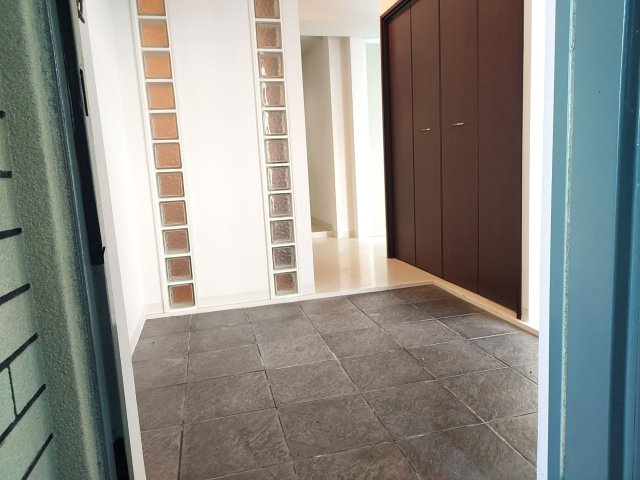 ラピス美苑の玄関