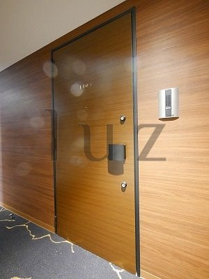 クレド新横浜の玄関