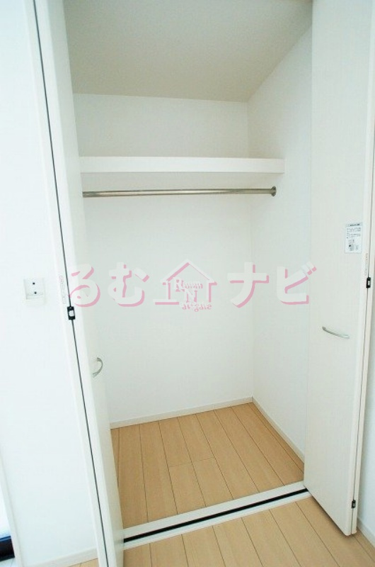 福岡市博多区麦野１丁目のアパートの収納