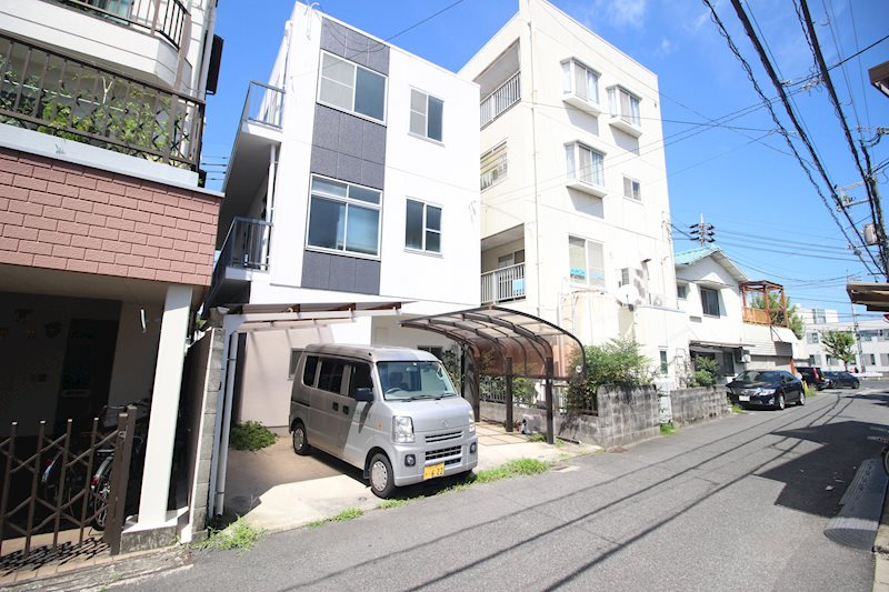 TAXビル