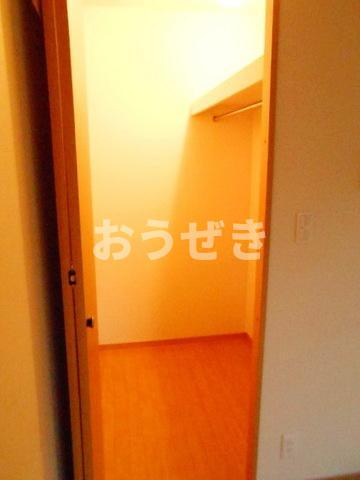 エルメゾン花の木の収納