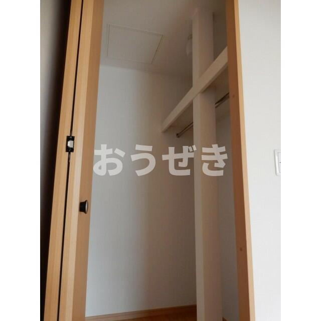 エルメゾン花の木の収納|ウォークインクローゼット