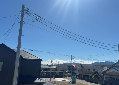 【展望】 | 上壱分方町新築戸建 | 土地の地勢が高台の場合、景色を綺麗にみることができ、景色にこだわってお家探ししている方におすすめです！また平坦地よりも風通しがいいというメリットがあります。デメリットもあるので是非現地でご確認下さい。