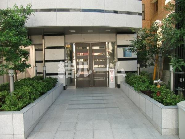 北区田端４丁目の賃貸マンションのエントランス