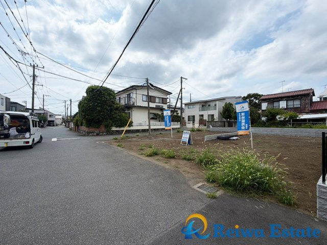 新築戸建　茅ヶ崎市常盤町の前面道路含む現地写真