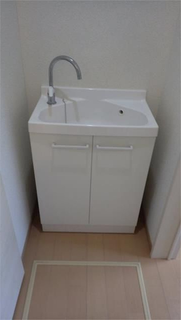 サンコート千歳烏山の独立洗面台