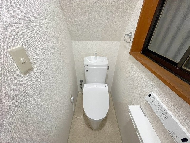 田川3丁目戸建てのトイレ