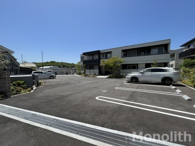 シャーメゾン熊取の駐車場