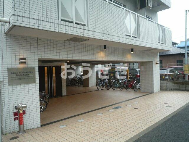 ヴェルト横浜ブライトコートのエントランス