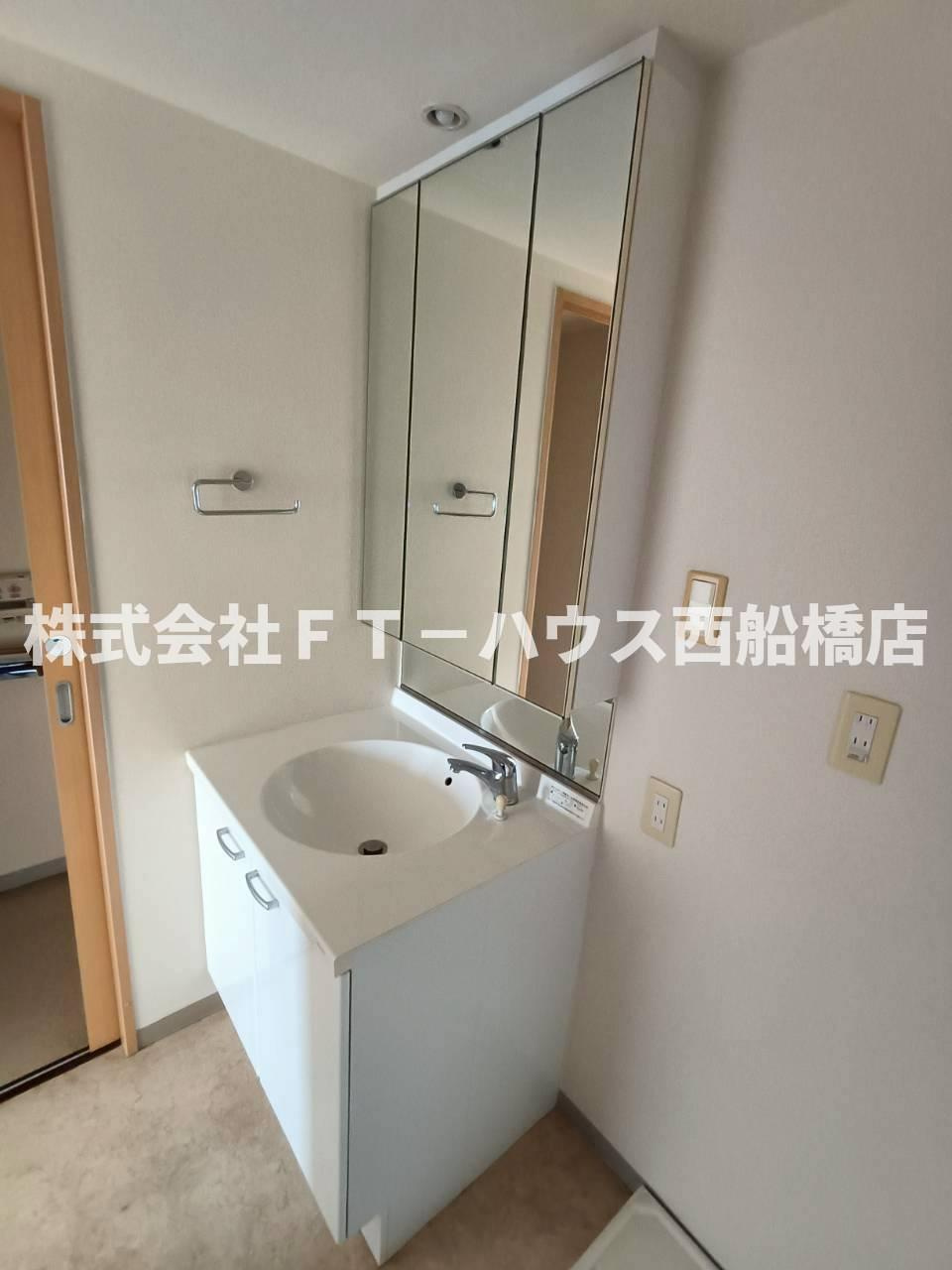 Ｓ－ＦＯＲＴ西船橋の独立洗面台