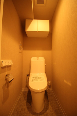 【トイレ】 | コスモ向島 | 落ち着いた色調のトイレです