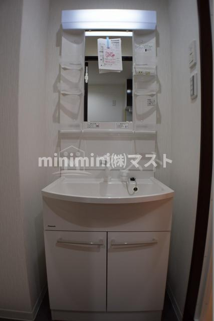 ステイブルコート弁天町の洗面所