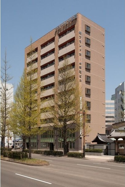 プラントビル本町の外観