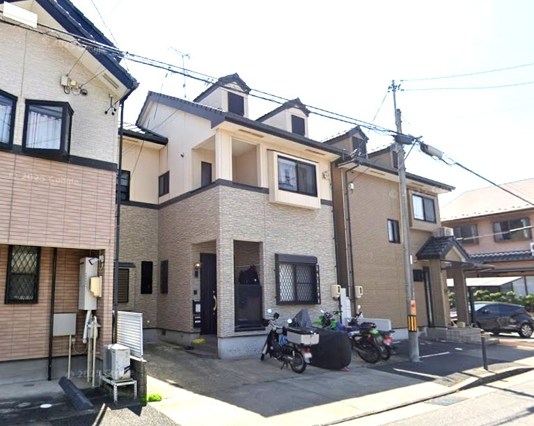 栄生戸建ての外観