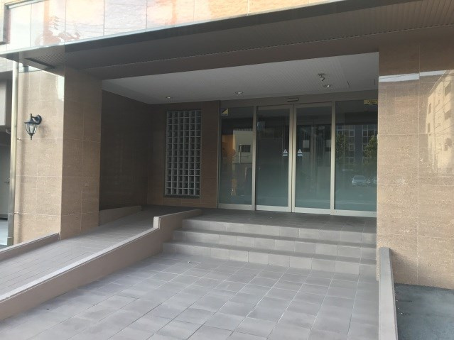 【エントランス】柳町Aマンション