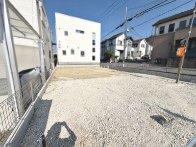 【外観】 | 深阪３丁　新築戸建 | ＬＤＫ約１８帖♪２面採光の明るくゆとりのあるリビングは家族が自然に集まる空間になりますね♪