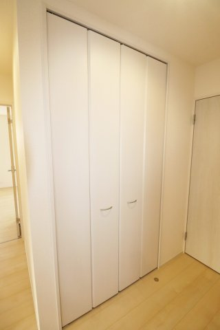 郡山市安積荒井3丁目　　　２号棟　　　安積第１小学校、安積中学区　の収納