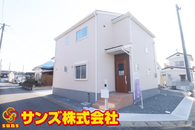 郡山市安積荒井3丁目　　　２号棟　　　安積第１小学校、安積中学区　の外観|北東側から見た駐車場を含む外観♪