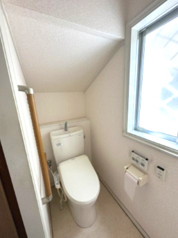 中古テラスハウス　岸和田市池尻町51番11のトイレ