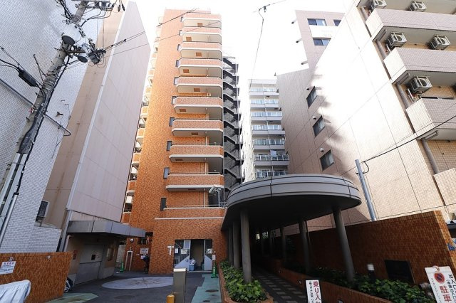 ライオンズマンション日本橋の外観