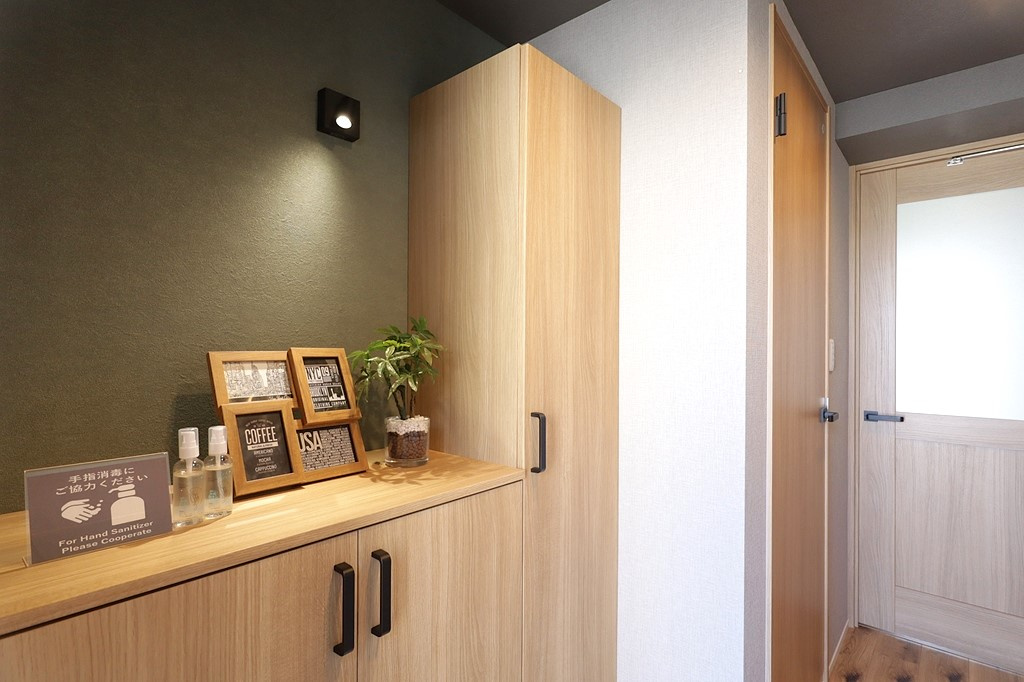 藤和シティコープ市岡の玄関