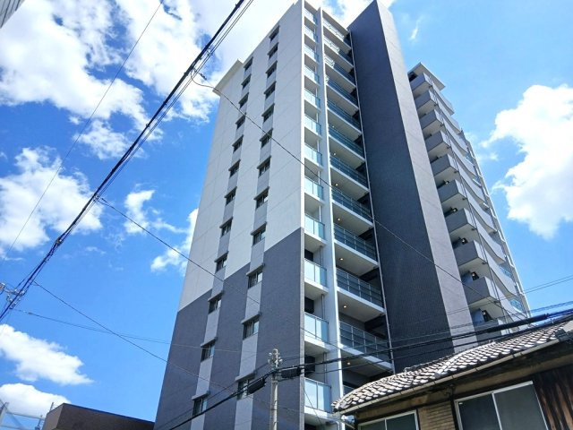 プレサンスロジェ住之江レジデンスの外観